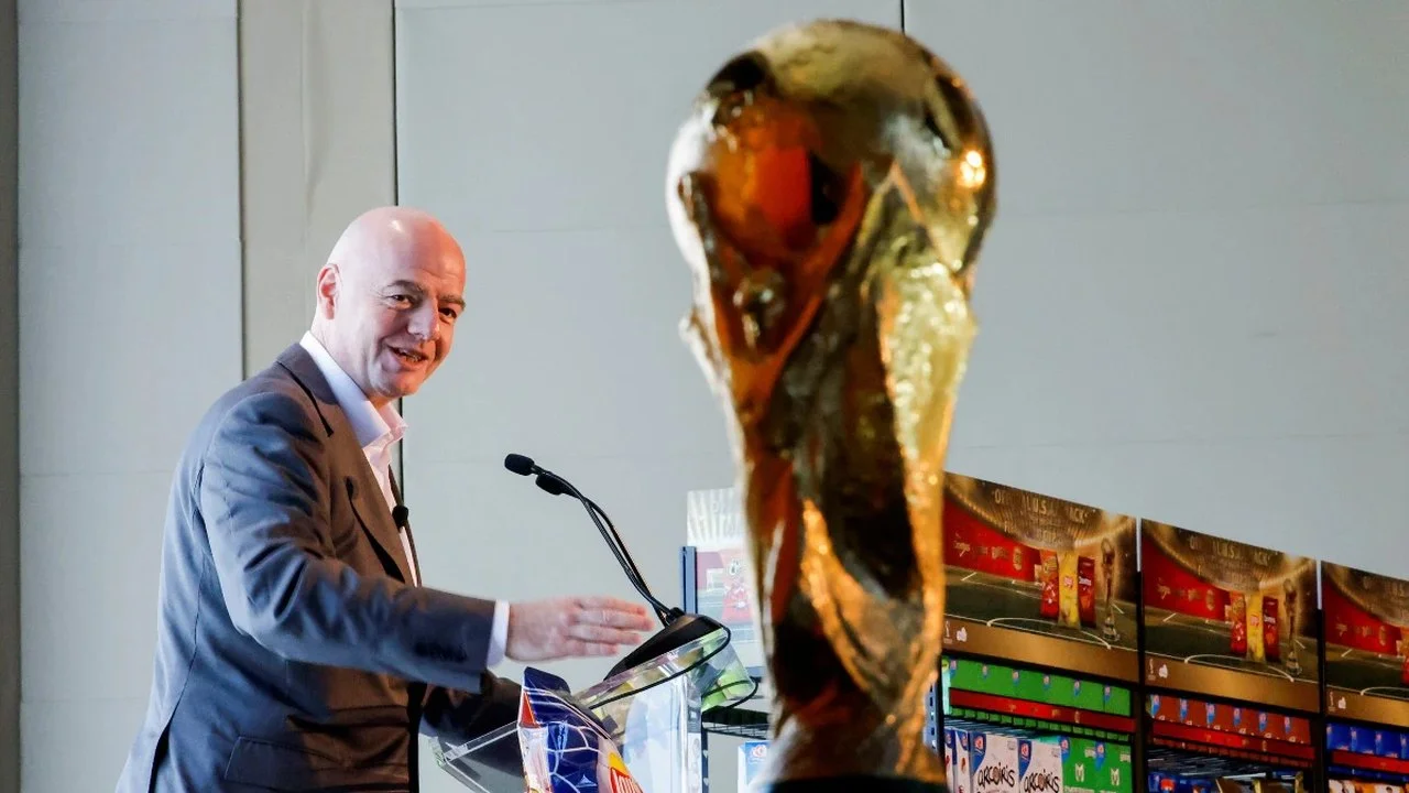 Footballer被拘与裁判遭逐，世界杯战术变化深度分析